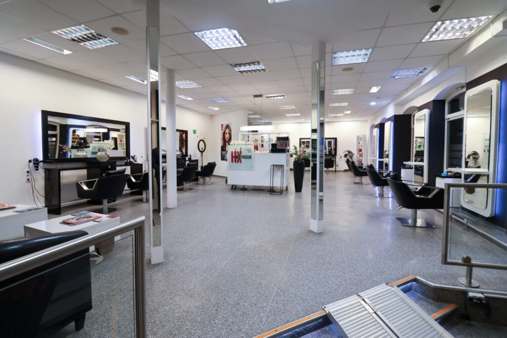 8131C9EA-9858-4696-9493-D03D9C8B236F