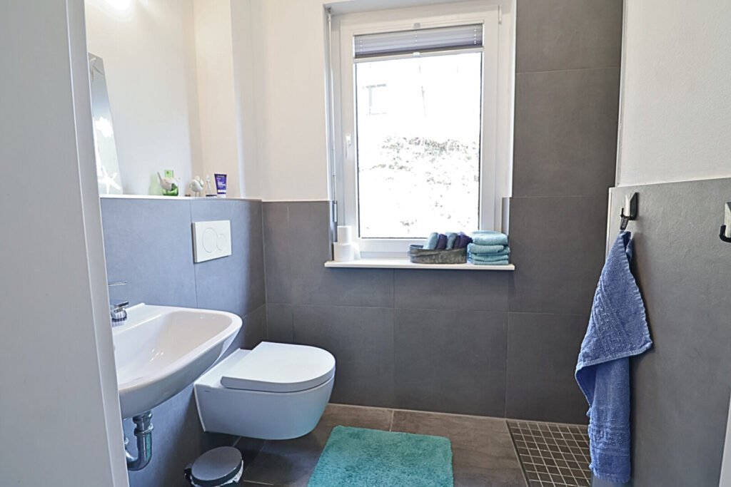 Gäste WC mit Dusche