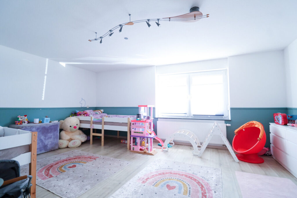Kinderzimmer 1 EG