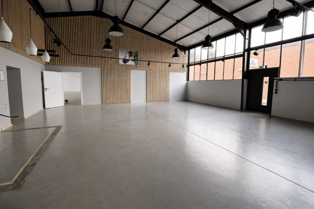 Showroom/Halle