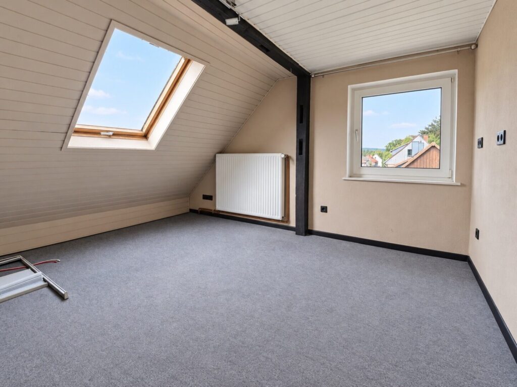 Schlafzimmer DG