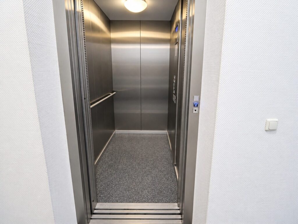 Aufzug