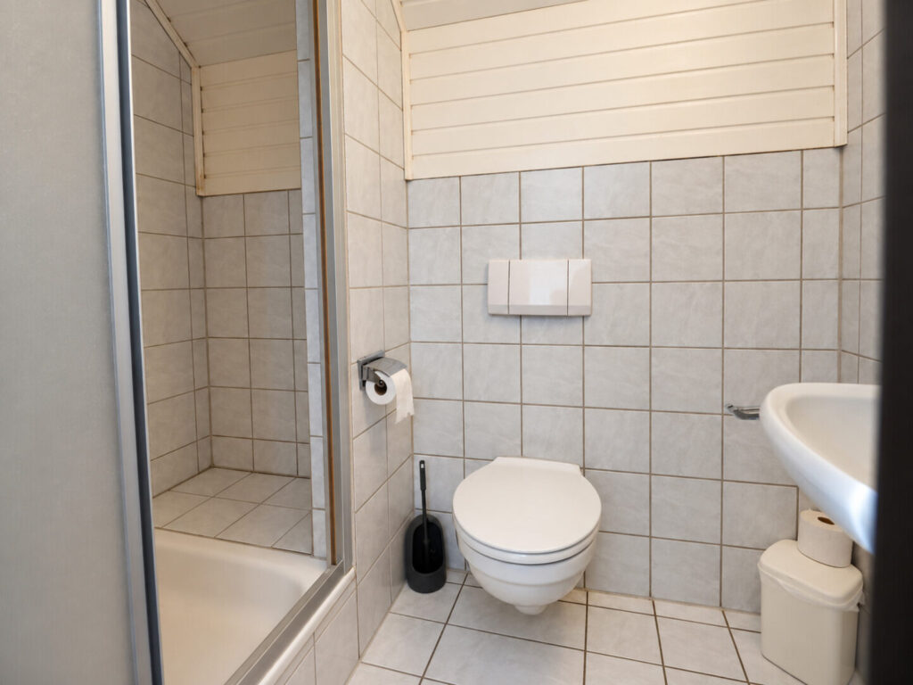 Bad Gästezimmer 1