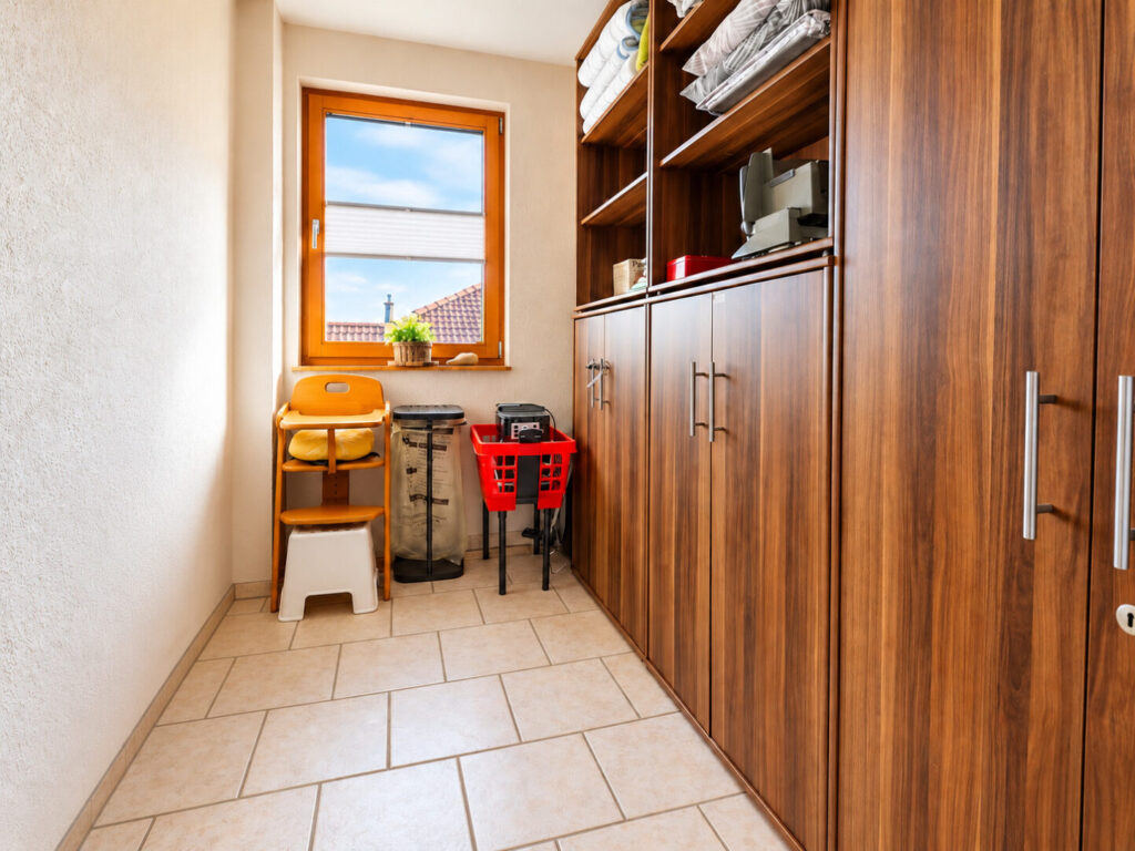Abstellraum/ Büro OG