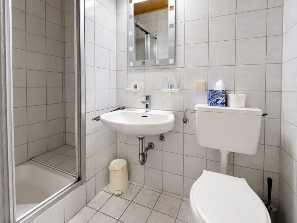 Bad Gastäzimmer 3